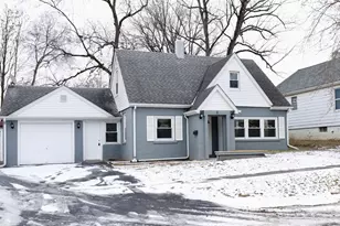 8 Peale St, Joliet, IL 60433 - Photo 1