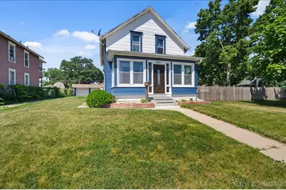 12 N Lincolnway Avenue, North Aurora, IL 60542 - Photo 1