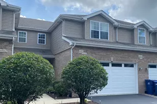 7009 W Crandall Ave, Worth, IL 60482 - Photo 1