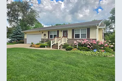 207 Wilson Drive, Watseka, IL 60970 - Photo 1