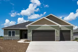 2901 Ernest Dr, Sandwich, IL 60548 - Photo 1