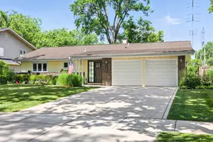 2S624 Gray Ave, Lombard, IL 60148 - Photo 1