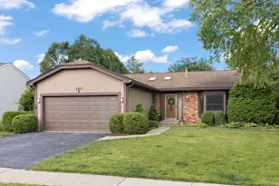 787 Bluejay Cir, Elk Grove Village, IL 60007 - Photo 1