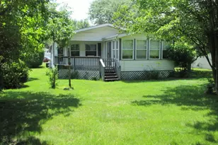 600 E Wood Ln, Belvidere, IL 61008 - Photo 1