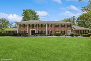 717 Kennington Terrace, Lake Forest, IL 60045 - Photo 1