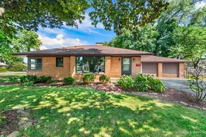 478 Porter Avenue, Crystal Lake, IL 60014 - Photo 1