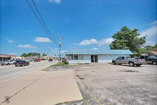 104 E South St, Plano, IL 60545 - Photo 1