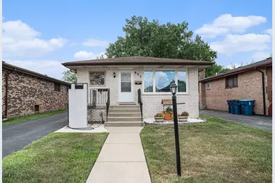 485 164th Street, Calumet City, IL 60409 - Photo 1