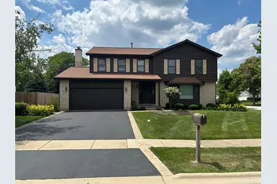 105 Golf View Circle, Prospect Heights, IL 60070 - Photo 1