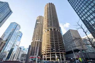 300 N State St, Chicago, IL 60654 - Photo 1
