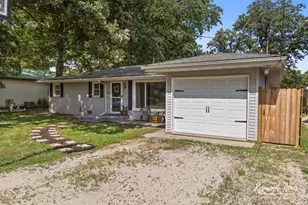77 N Bates Ave, Kankakee, IL 60901 - Photo 1