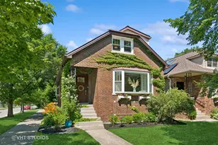 2304 Hastings Ave, Evanston, IL 60201 - Photo 1