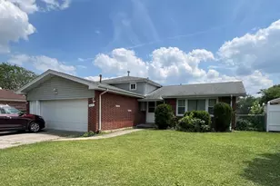 6631 W 89th Pl, Oak Lawn, IL 60453 - Photo 1