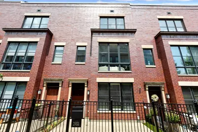 2653 N Hermitage Avenue, Chicago, IL 60614 - Photo 1