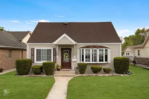 7314 W 113th Pl, Worth, IL 60482 - Photo 1