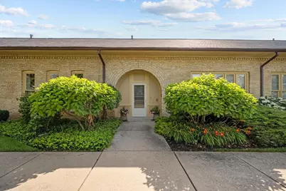 795 Stables Court West, Highwood, IL 60040 - Photo 1