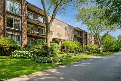 90 E Franklin Place #106, Lake Forest, IL 60045 - Photo 1
