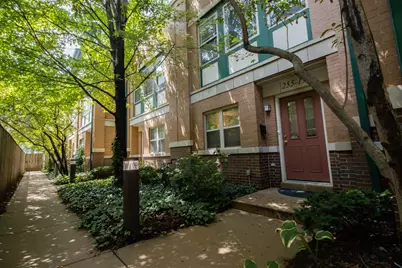 255 South Boulevard #19, Oak Park, IL 60302 - Photo 1