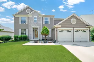 15 Harrison Ln, Streamwood, IL 60107 - Photo 1