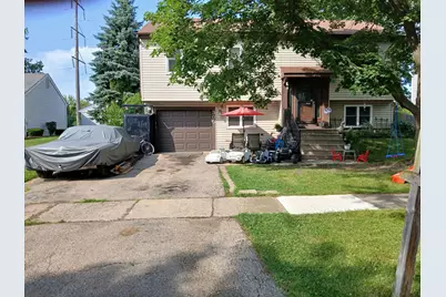305 E Country Drive, Bartlett, IL 60103 - Photo 1