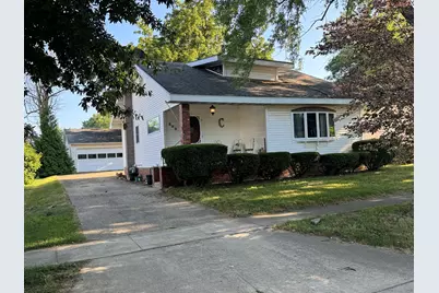 600 W White Street, Clifton, IL 61727 - Photo 1