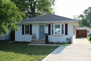 631 Central Ave, Joliet, IL 60436 - Photo 1