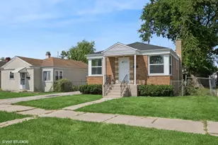 12536 S Bishop St, Calumet Park, IL 60827 - Photo 1