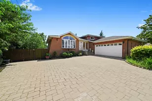 9842 S 88th Ave, Palos Hills, IL 60465 - Photo 1