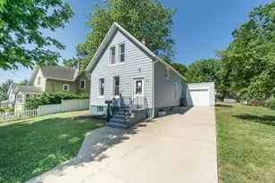 328 Silver St, Elgin, IL 60123 - Photo 1