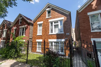 2745 S Sawyer Avenue, Chicago, IL 60623 - Photo 1