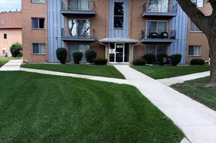 4819 W 109th St, Oak Lawn, IL 60453 - Photo 1