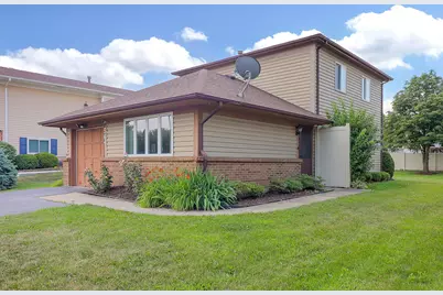 564 Sauk Court, Carol Stream, IL 60188 - Photo 1