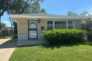 933 E 142nd St, Dolton, IL 60419 - Photo 1