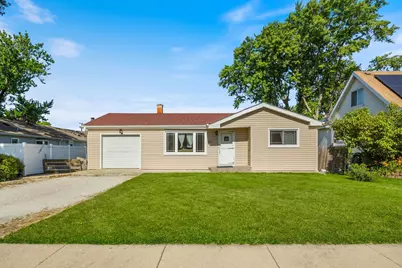 8116 Leamington Street, Burbank, IL 60459 - Photo 1