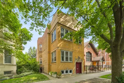 3074 W Palmer Boulevard, Chicago, IL 60647 - Photo 1