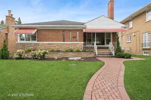 1036 N Oak Park Ave, Oak Park, IL 60302 - Photo 1