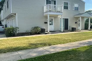 192 Mary Ct, Bartlett, IL 60103 - Photo 1