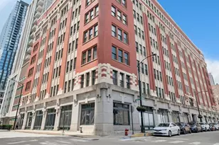 732 S Financial Pl, Chicago, IL 60605 - Photo 1