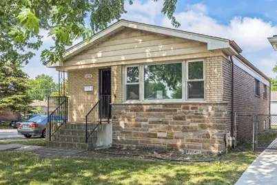 10358 S Avenue O, Chicago, IL 60617 - Photo 1