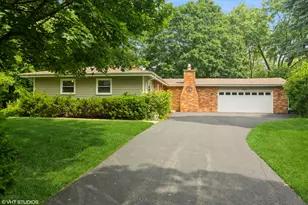 1950 N Maple Ln, Arlington Heights, IL 60004 - Photo 1