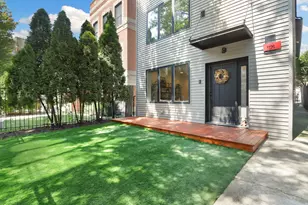 1726 W Huron St, Chicago, IL 60622 - Photo 1