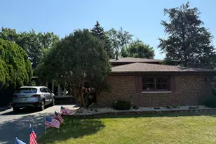 7547 Blazer Ave, Justice, IL 60458 - Photo 1