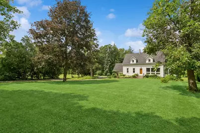 456 Grove Street, Wood Dale, IL 60191 - Photo 1