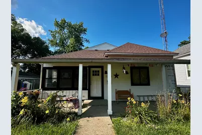 415 W Johnson Street, Clifton, IL 61727 - Photo 1