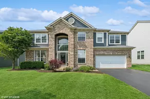 350 Sterling Cir, Cary, IL 60013 - Photo 1