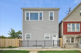 10188 S Winston Ave, Chicago, IL 60643 - Photo 1