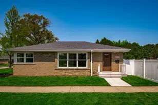 425 W Madison St, Elmhurst, IL 60126 - Photo 1