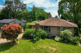 511 Crystal Ave, South Elgin, IL 60177 - Photo 1