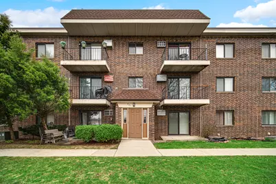 961 N Rohlwing Road #201B, Addison, IL 60101 - Photo 1