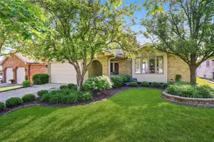 17081 Bonnie Trail W, Oak Forest, IL 60452 - Photo 1